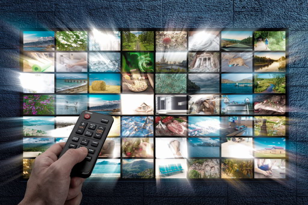 Què és i per a què serveix el VOD (Vídeo on demand)? Com funciona el vídeo on demand? Tipus de tecnologia VOD que existeixen VOD vs TV Pros i contres Plataformes més populars dels models de servei VOD Necessites un arxiu codificat per a una plataforma VOD?